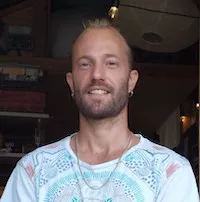 יונתן עמנואל